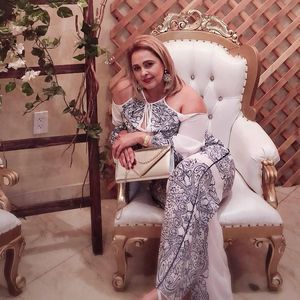 Meet your Posher, Denis